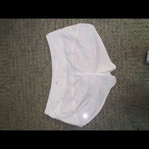 COPY - Lulu white shorts